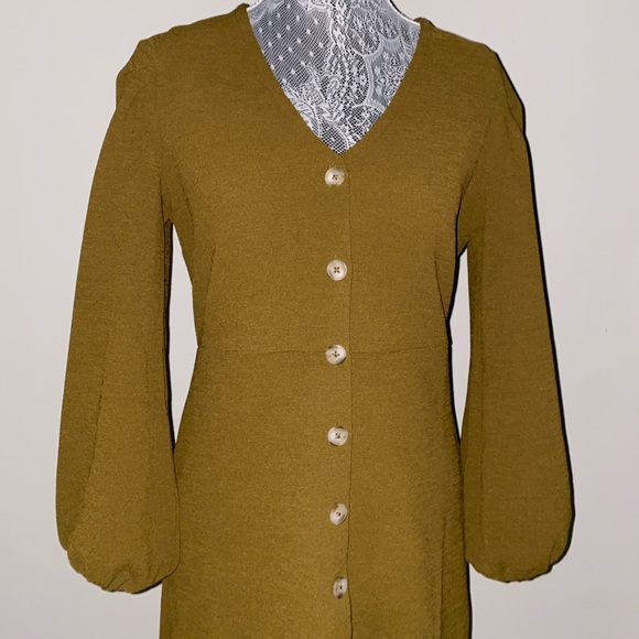 Madewell Texture & Thread Crepe Button Front Dress - Picture 3 of 3